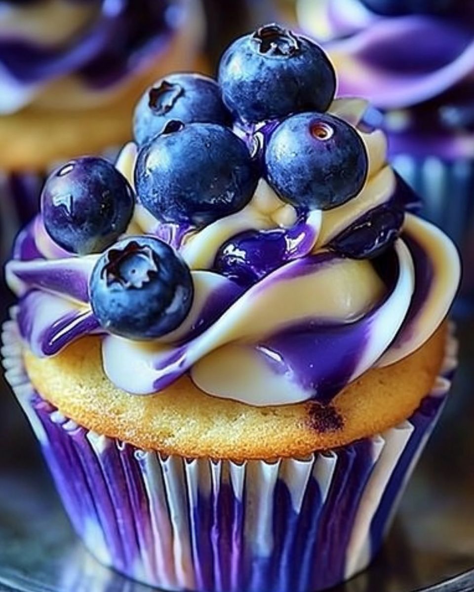 Blueberry Vanilla Cheesecake Cupcakes